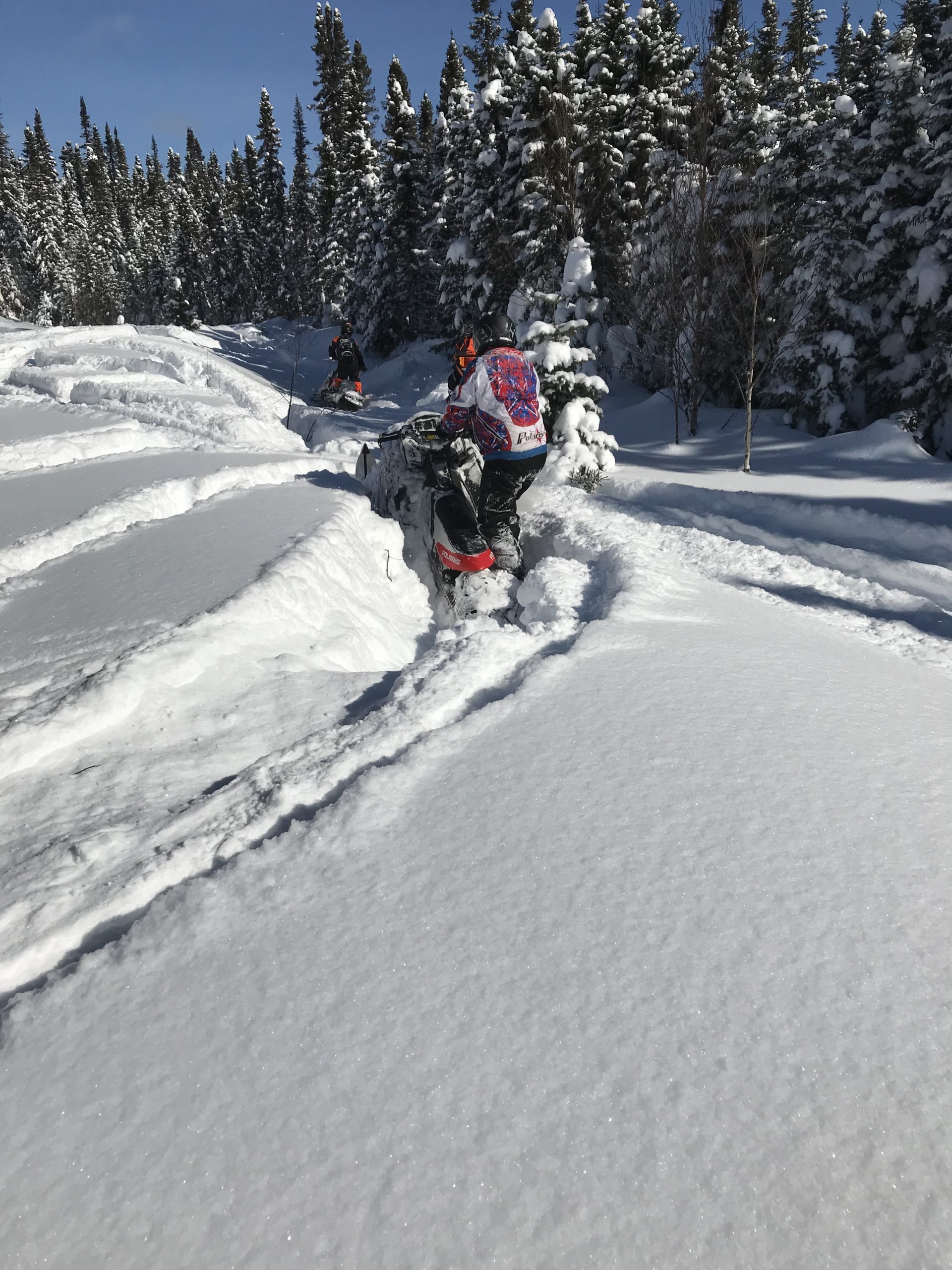 Wapishish Outfitter - Off-trail snowmobiling