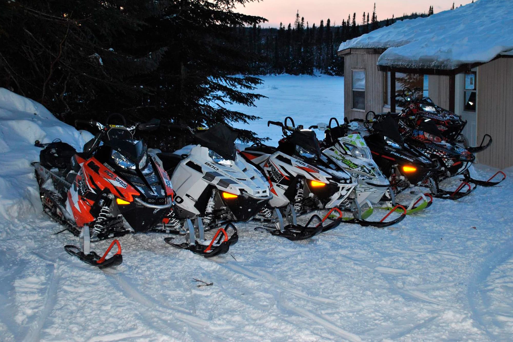 Wapishish Outfitter - Off-trail snowmobiling